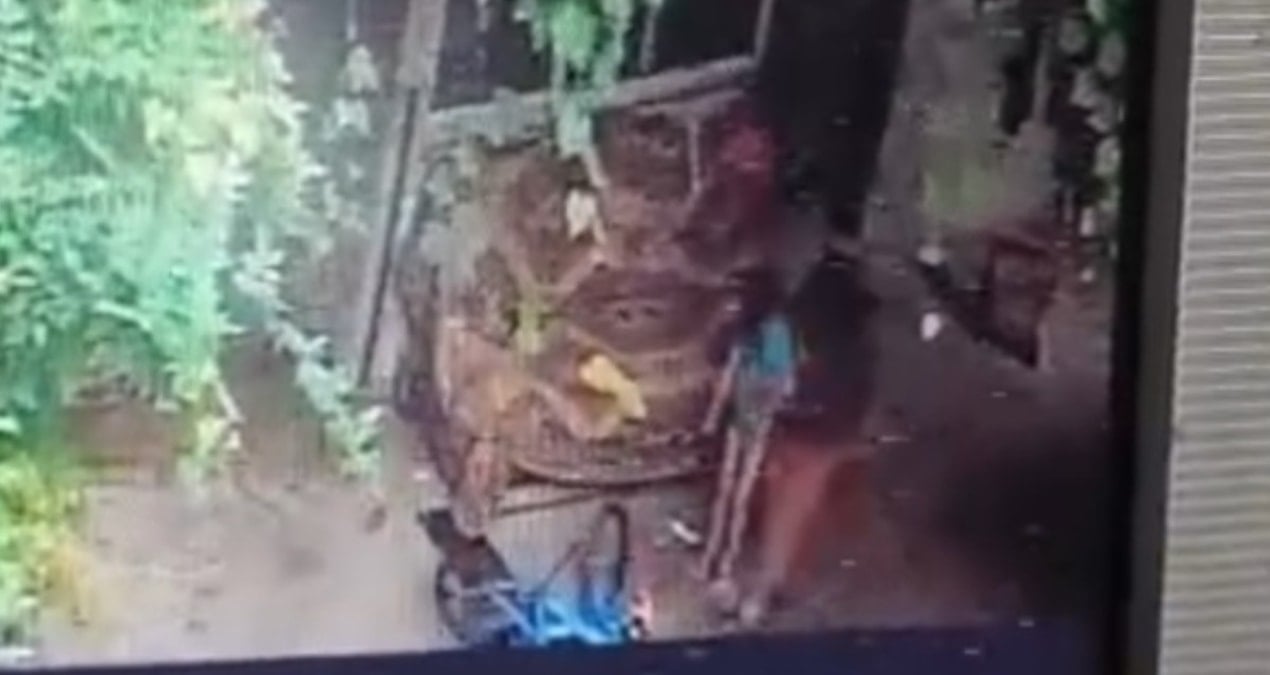 3 yasindaki eymen salincakta feci sekilde can verdi HTUzsSjw