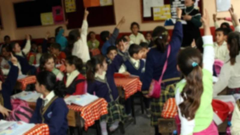 egitim isten kalabalik siniflar tepkisi ayricalikli okullarda egitim goren kucuk bir azinlik var qlxMj2P6