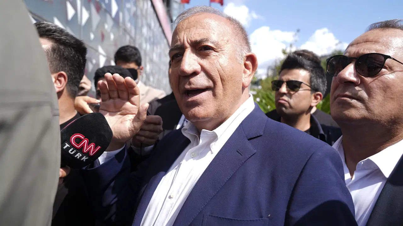 istesem 30 bin kisiyle gelirdim diyen kayyum gursel tekine chpden yanit kuru siki tabanca gibi surekli atmak X7hF9GTY