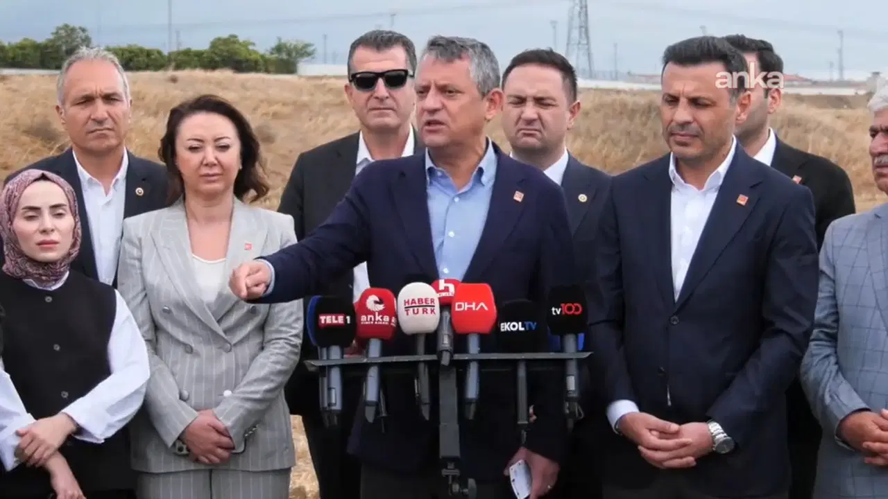 son dakika ozgur ozel erdoganin trumptan ne aldigini acikladi muttefikten musteri yaratmis trump beni o kadar ovse yerin dibine girerim N1gfIlWR