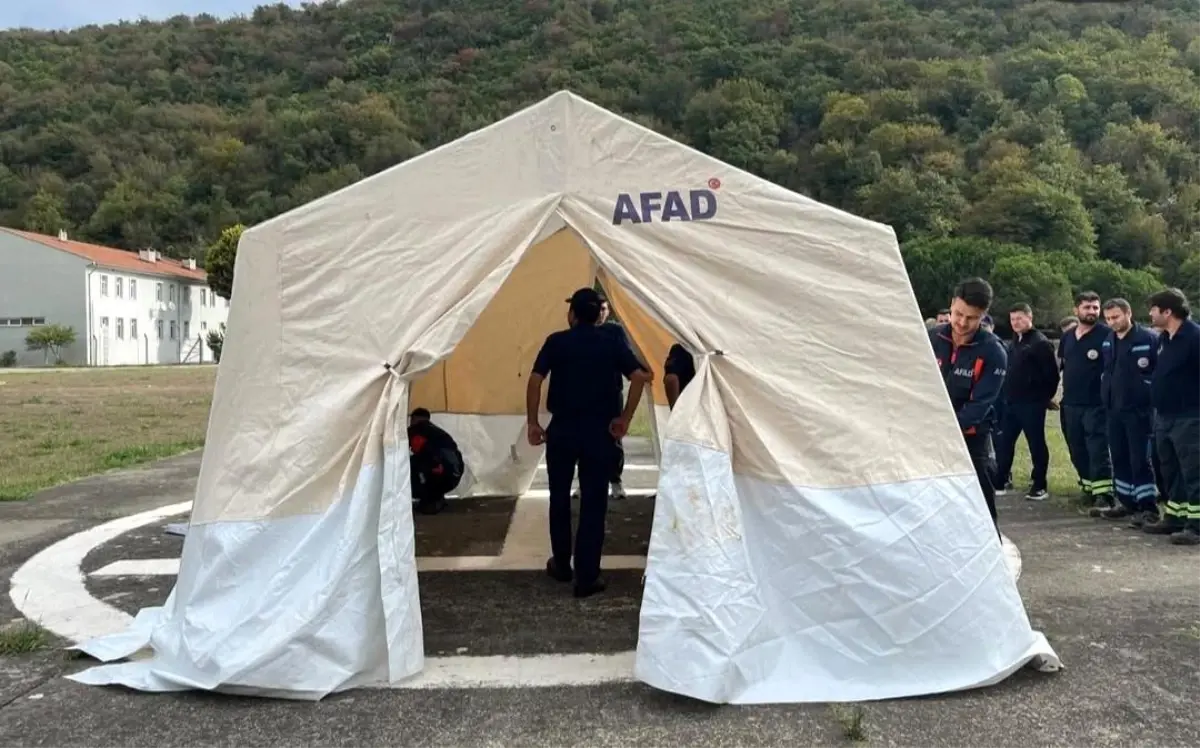 bartinda deniz kuvvetleri personeline cadir kurma egitimi 2XttAiLv