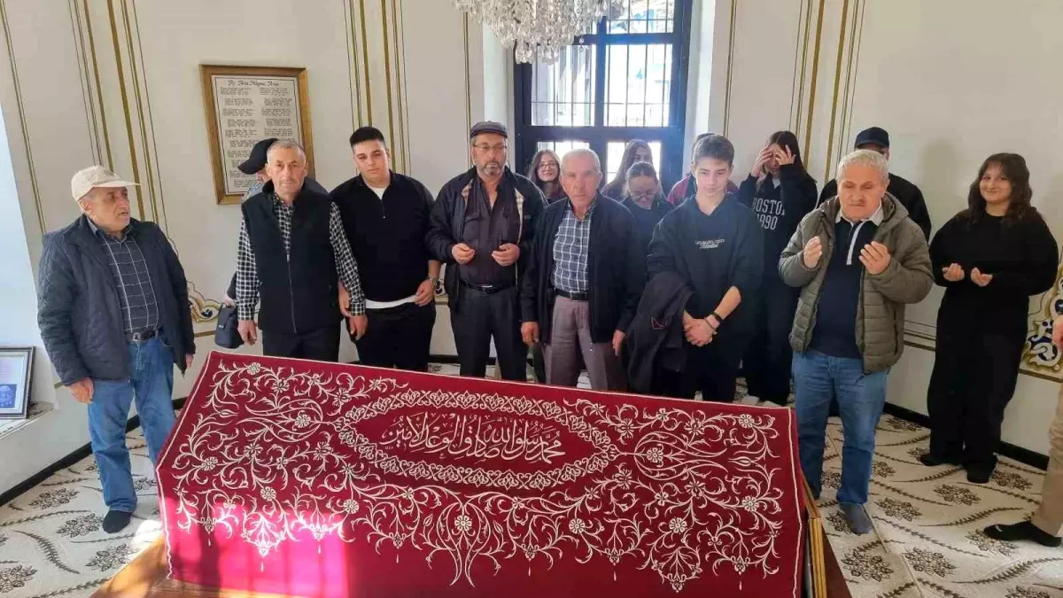 tavsanli borsa istanbul anadolu lisesinden dede torun el ele projesi hbwpxLKK