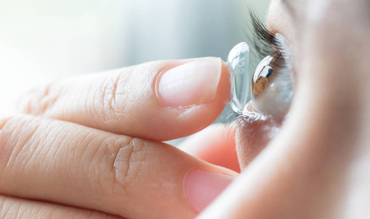 uygunsuz kontak lens kullanimina dikkat acilar icinde goz kaybedilebilir YfDYZqnj.jpg