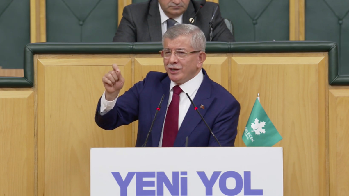 ahmet davutoglundan umit ozdaga provokator fasist TtSPURL1.jpg