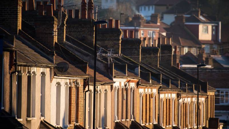 airbnb londrada siddet ve istismar magduru kadinlar icin ucretsiz konaklama saglayacak SEwtBWl3.jpg