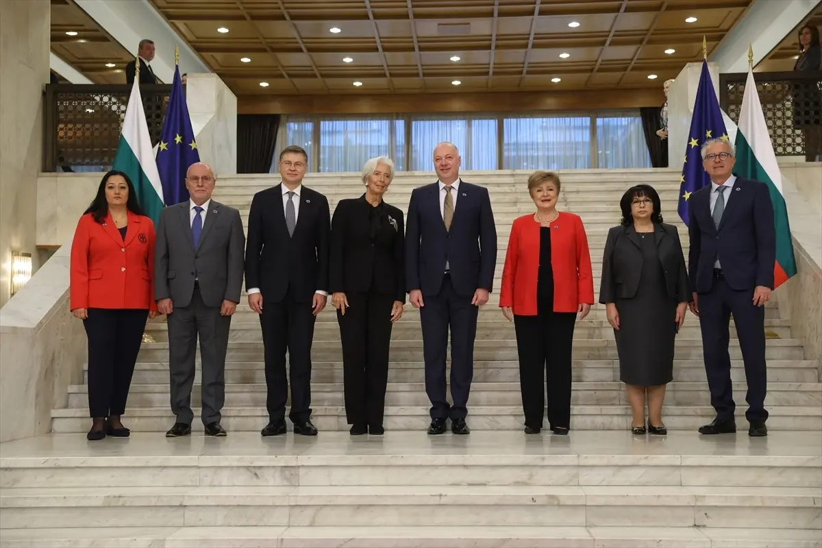 avro bolgesine katilim sureci lagarde ve georgievadan onemli aciklamalar VvOPNmLr.jpg