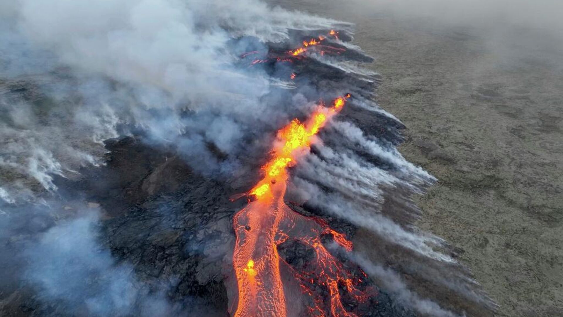 fagradalsfjall yanardaginda bulunan mikroplar diger gezegenlerde yasamin sirrini cozebilir Q9wF4vh3.jpg