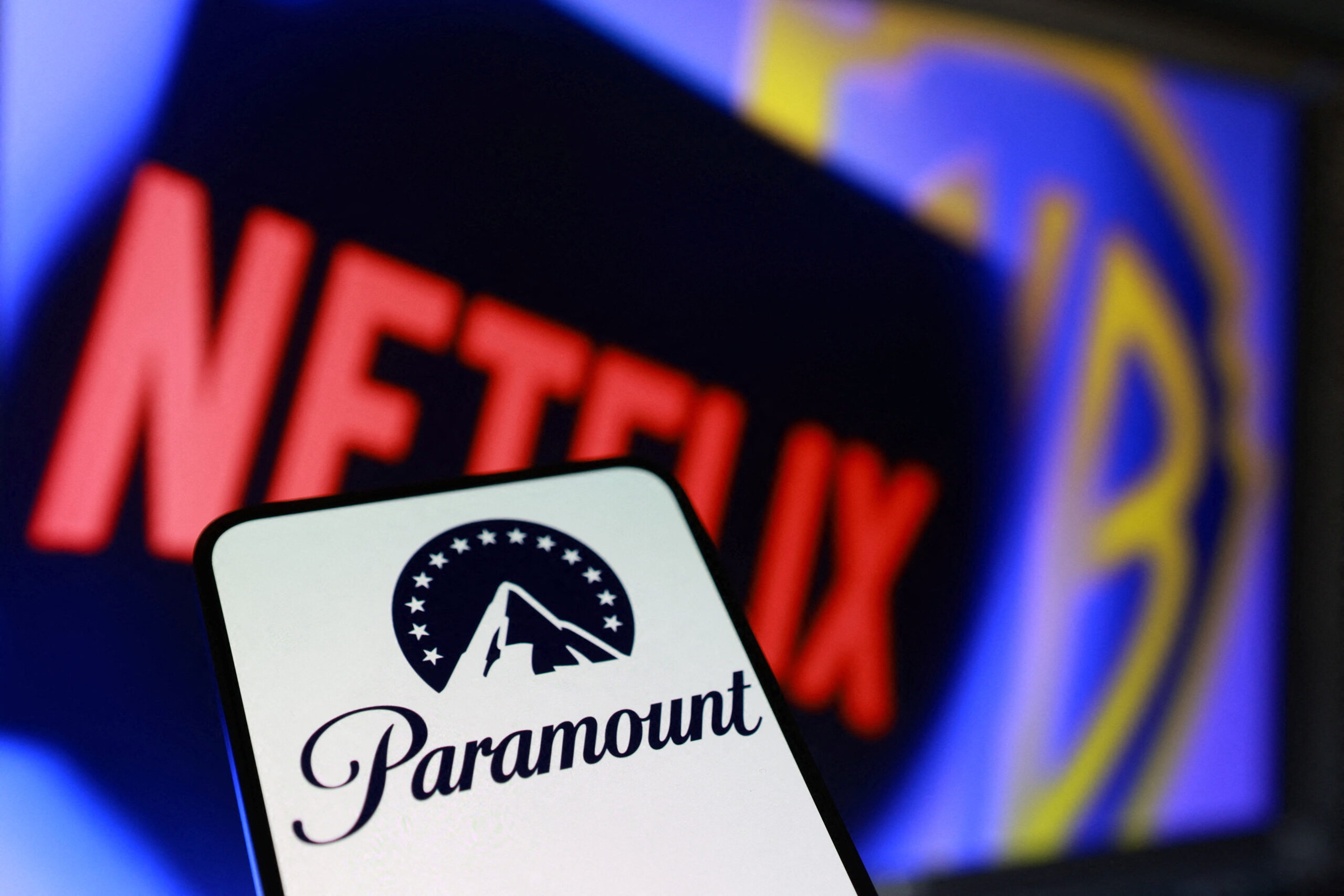 Paramount Warner Bros için teklifini güçlendirdi