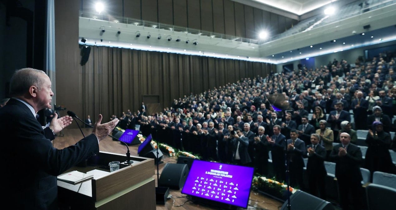 Talimat Erdoğan’dan, AKP’nin medya stratejisi değişti: Artık o isimler ekranda olacak