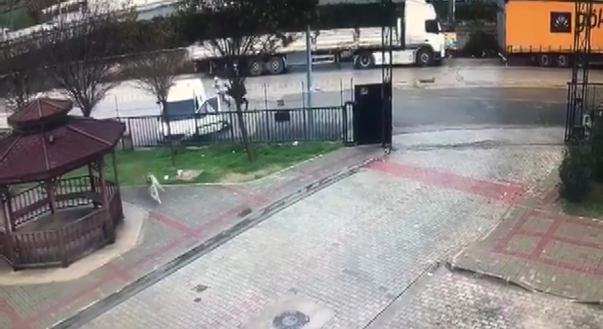 Adana’da silahlı saldırıya uğrayan baba yaralandı, oğlu öldü