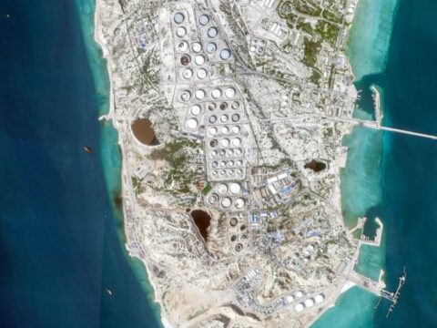 İran, Hark Adası’na Savunma Hazırlığı Yapıyor: “Mayınlar Döşeniyor”