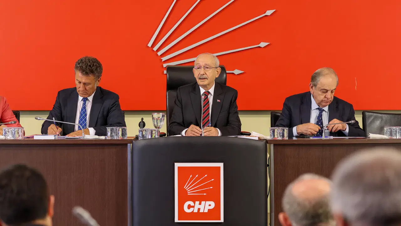 CHP MYK’si İhracı Gündeme Alıyor: Ankara ve İzmir Başkanları Masada