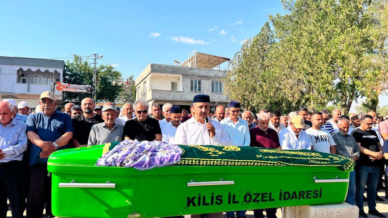 Bosanma asamasindaki esi tarafindan oldurulen hulya eser son yolculuguna ugurlandi jLBJE3qR
